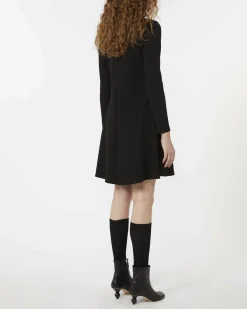 Abito corto nero Weekend Max Mara con maniche lunghe dalla linea svasata lavorato a punto Milano