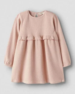 Abito Lil'Atelier rosa fit and flare in tessuto waffle e rouches