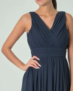Abito lungo blu navy senza maniche in georgette con scollo a V incrociato