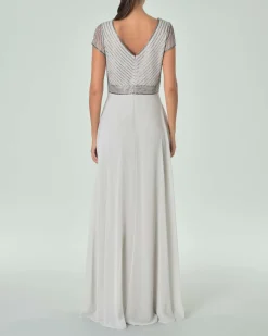 Abito lungo grigio perla stile impero in tulle con ricami in perline silver sul busto