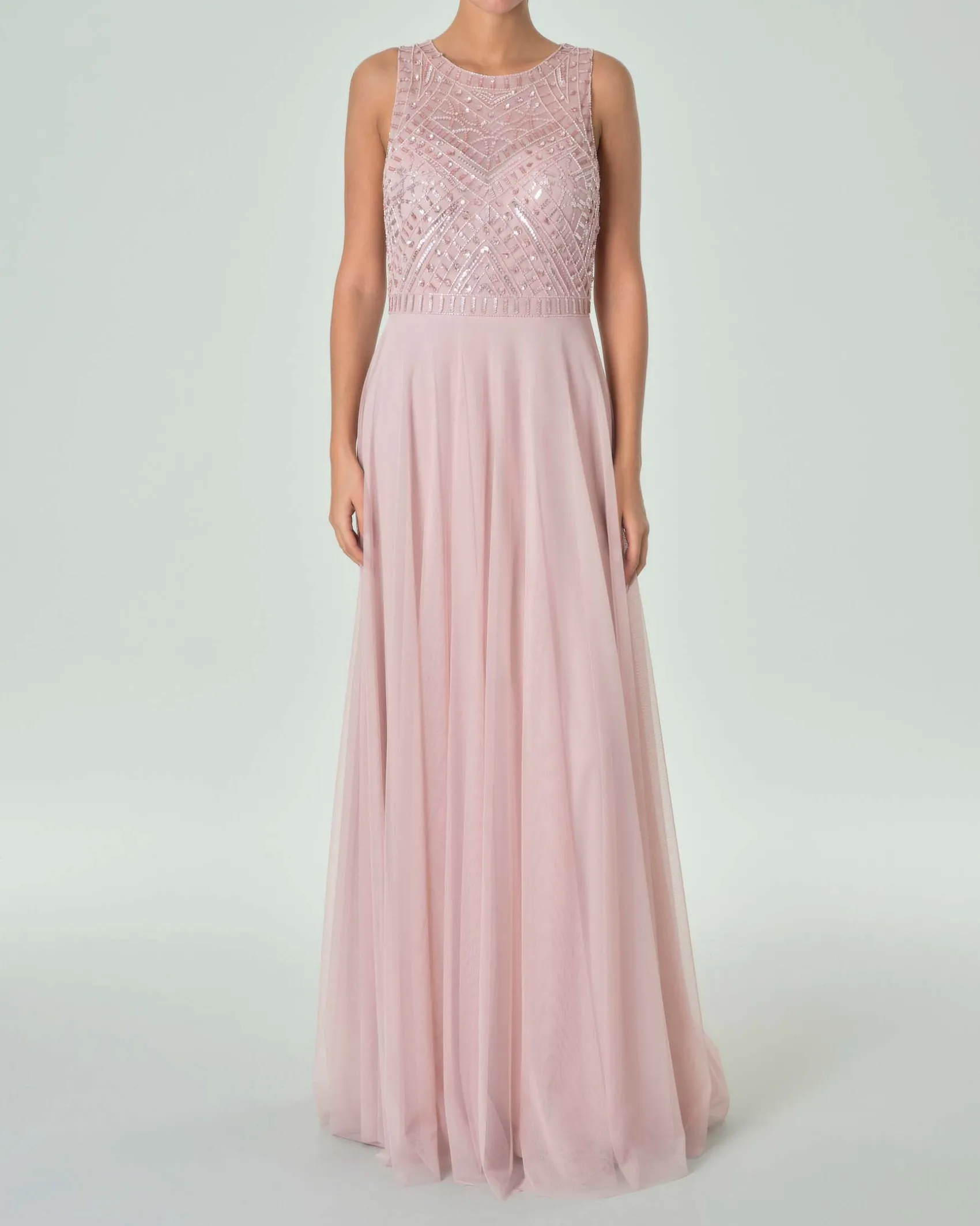 Abito lungo rosa in tulle con ricami in perline tono su tono sul corpetto smanicato