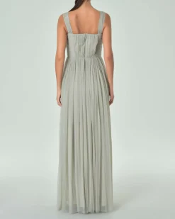 Abito lungo verde salvia chiaro in tulle senza maniche e corpetto con drappeggio incrociato