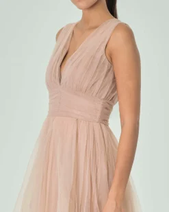 Abito midi rosa in tulle senza maniche con gonna ruota e scollo a V