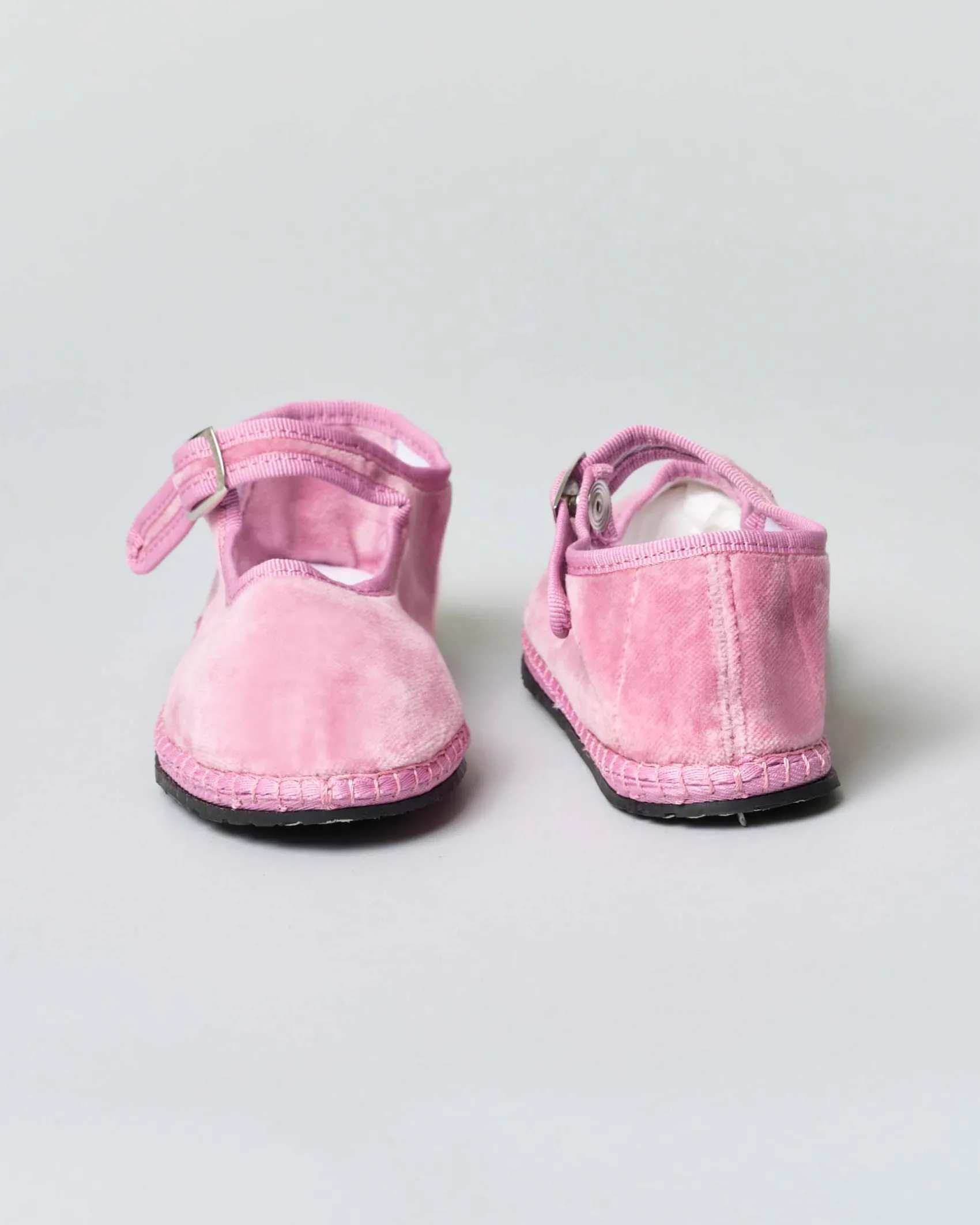 Baby friulane Le Papù in velluto rosa cipria con cinturino regolabile