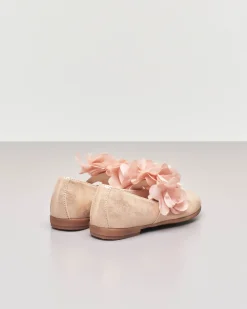 Ballerina da cerimonia in pelle cipria sfumata con fascetta e applicazione floreale 24-29