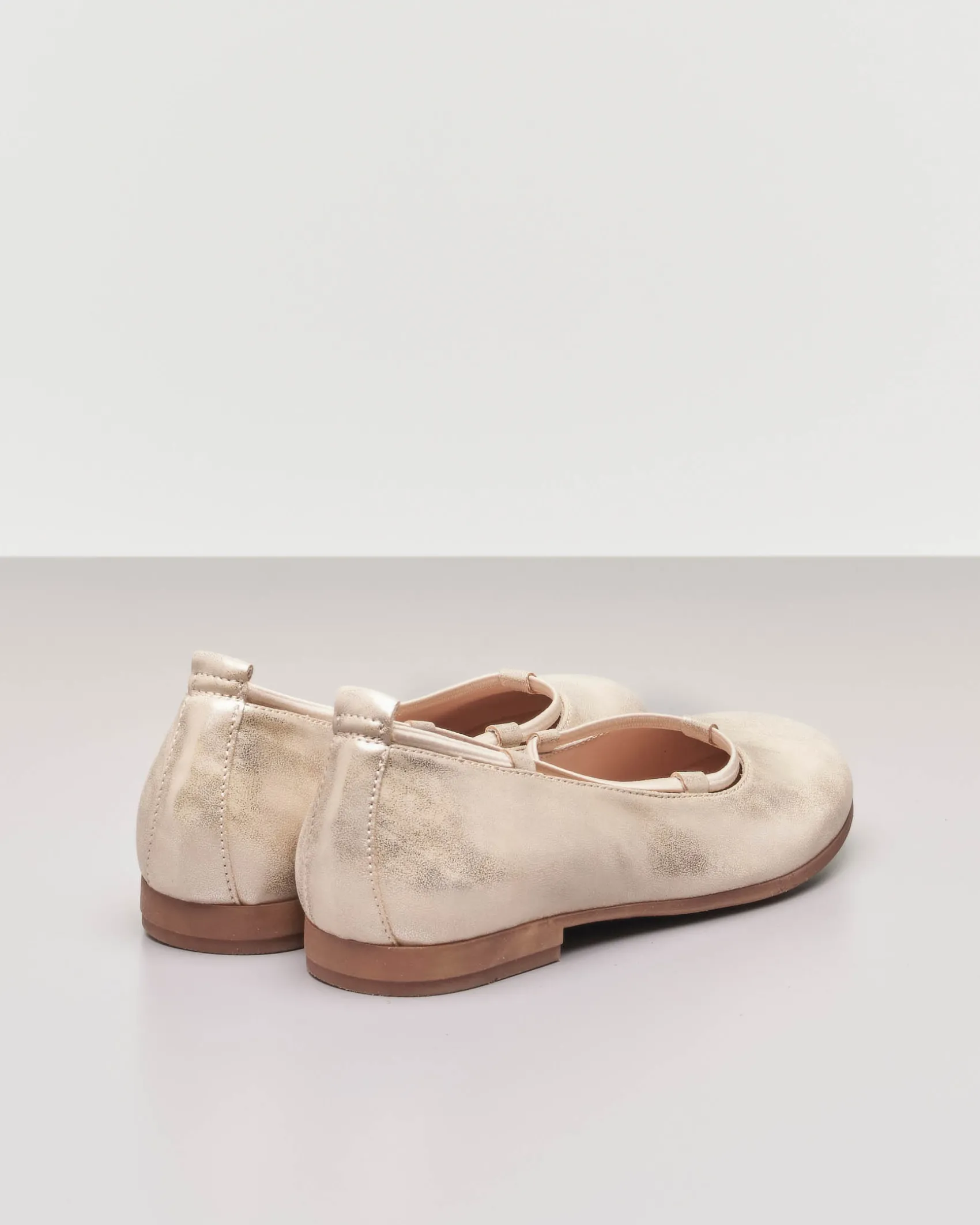 Ballerina da cerimonia in pelle color platino sfumato 32-34