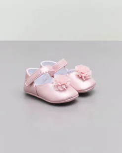 Ballerine in similpelle rosa con fiore in tulle applicato sul davanti e listino Mary Jane