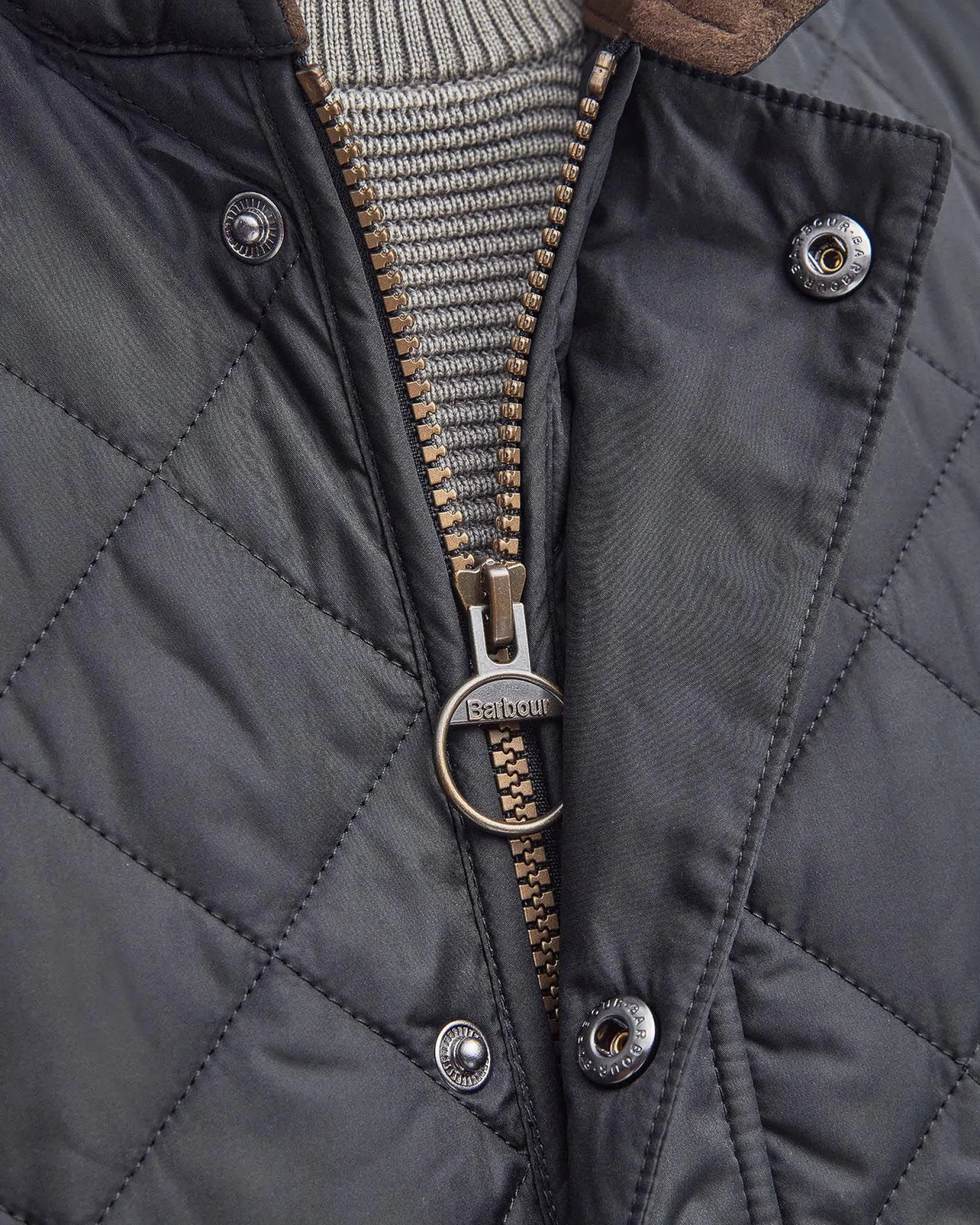 Barbour Gilet Lowerdale blu trapuntato a rombi con colletto in velluto marrone