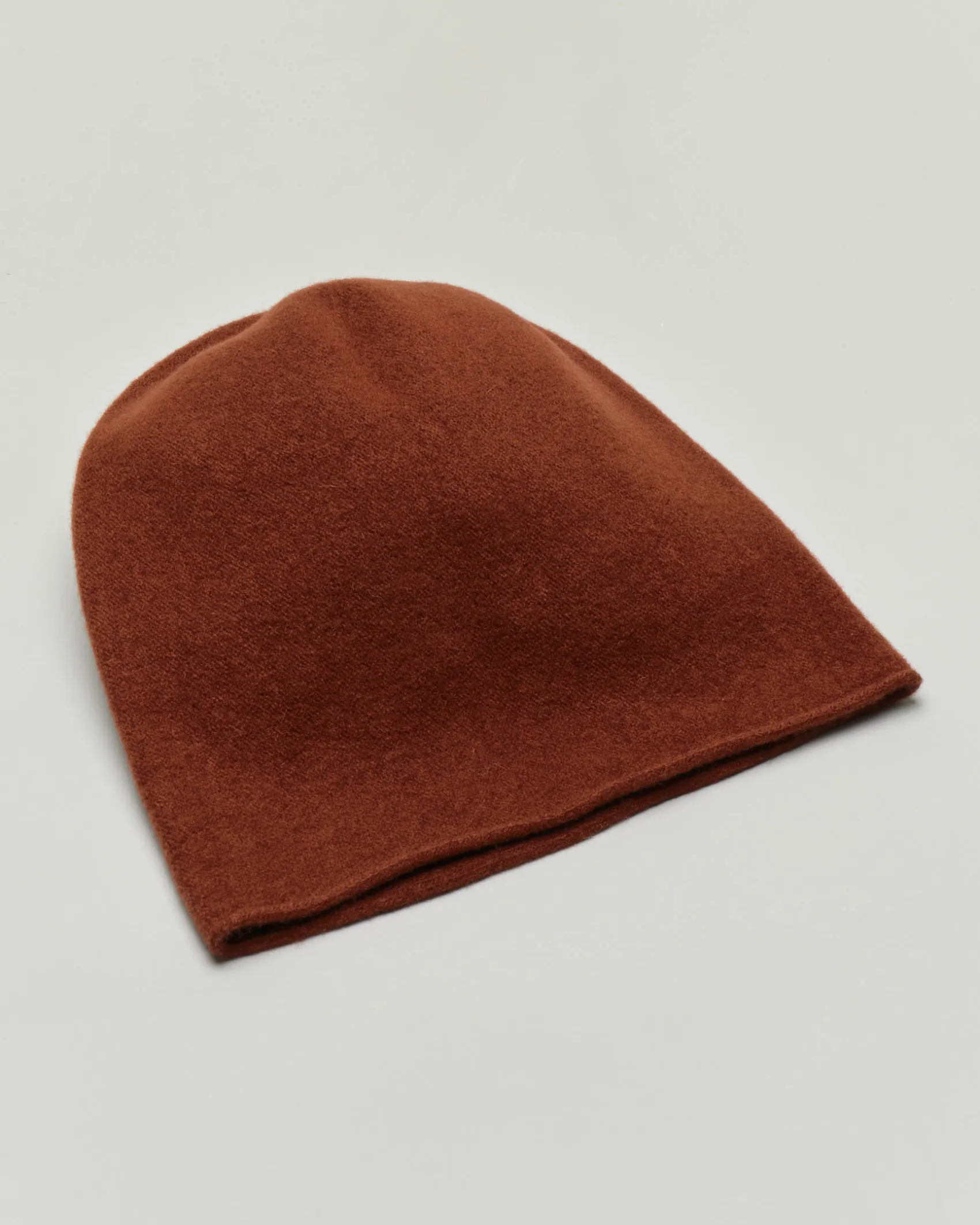 Beanie color coccio in pura lana