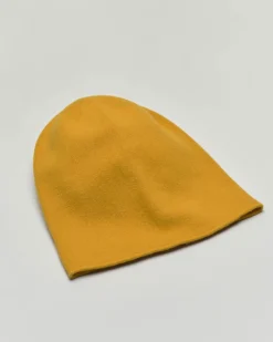 Beanie giallo ocra in pura lana