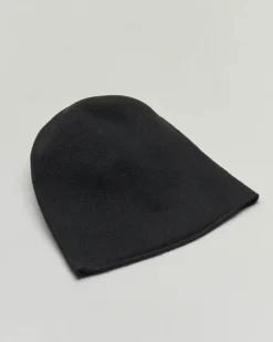 Beanie nero in pura lana