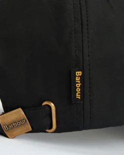 Berretto Barbour nero in cotone cerato con frontino