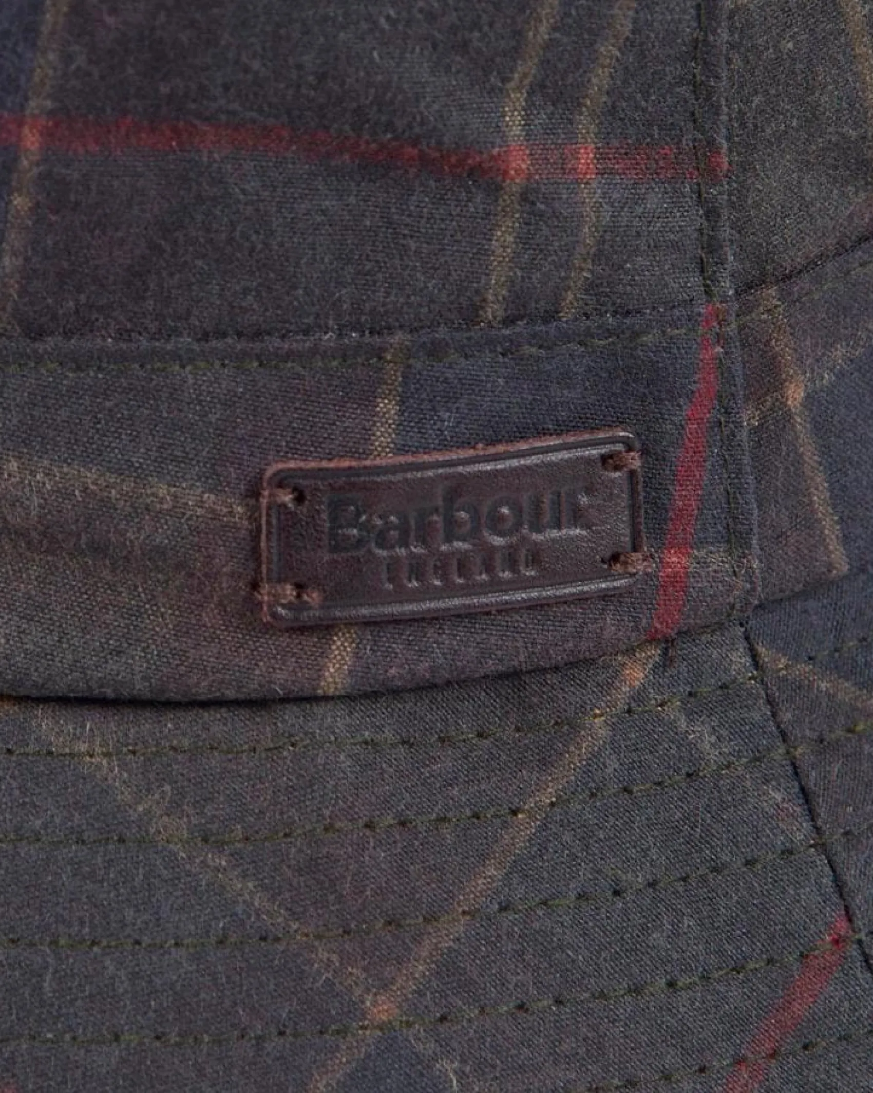 Berretto Barbour verde militare a pescatore in cotone cerato tartan check