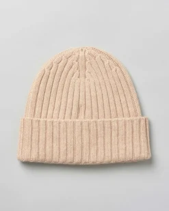 Berretto beige MC2 Saint Barth in lana e cashmere a coste con scritta logo rosa ricamata sul risvolto