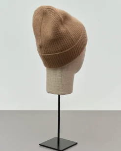 Berretto color cammello in puro cashmere lavorato a coste con risvolto
