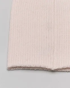 Berretto color panna in cashmere lavorato a costa inglese