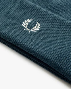 Berretto Fred Perry ottanio in misto lana e cotone con risvolto e corona d'alloro ricamata