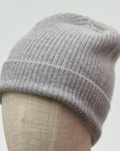Berretto grigio in puro cashmere lavorato a coste con risvolto