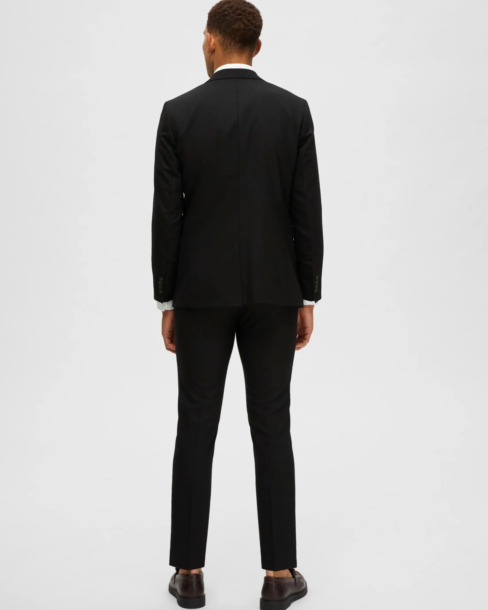Blazer Selected Homme nero in tessuto armaturato di misto lana stretch con chiusura monopetto