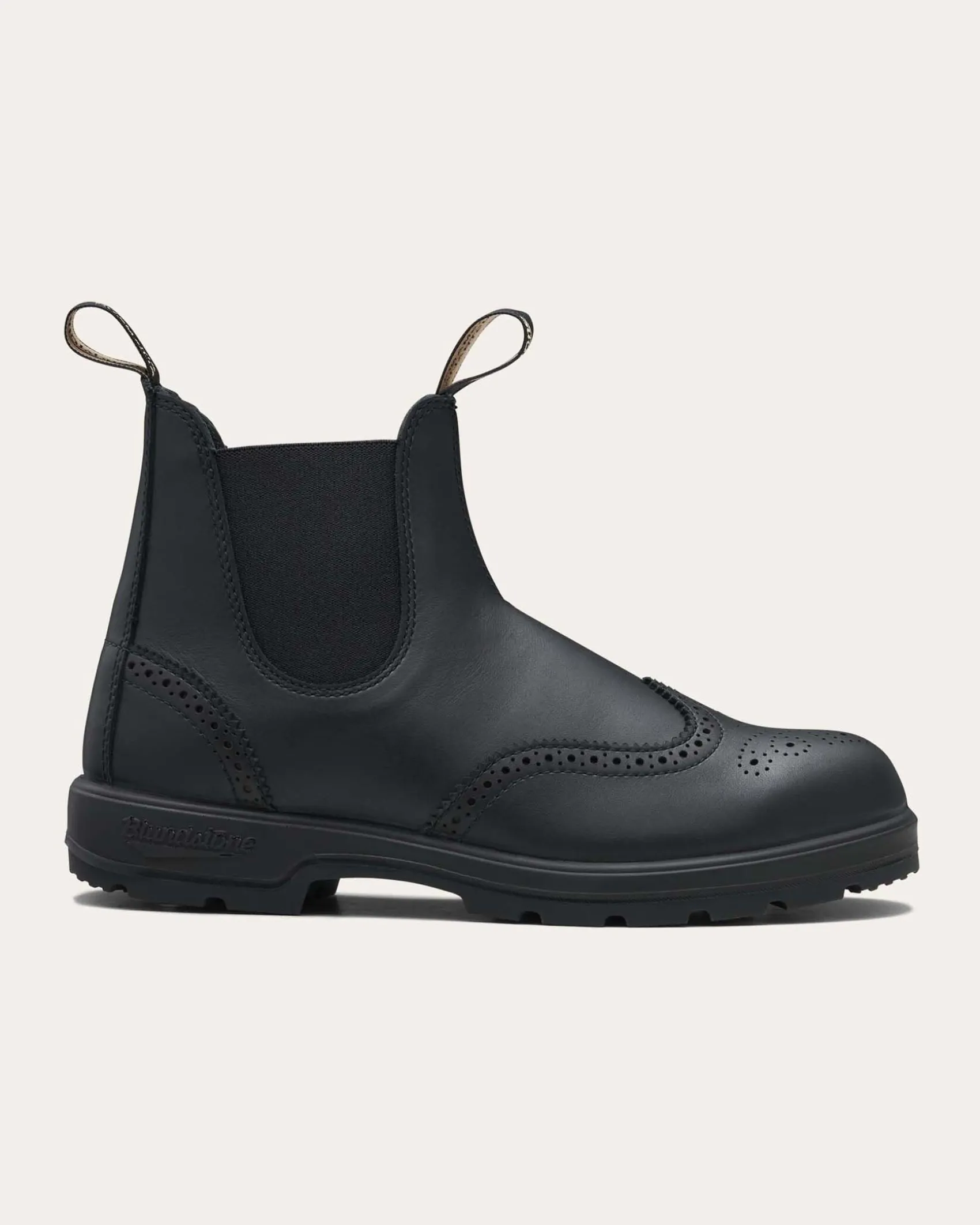 Blundstone nera 2443 in pelle liscia coda di rondine