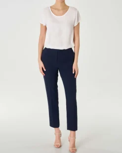 Blusa bianca girocollo a maniche corte con orlo stondato