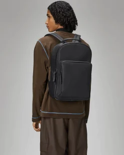 Book Daypack large Rains nero in tessuto impermeabile effetto gommato