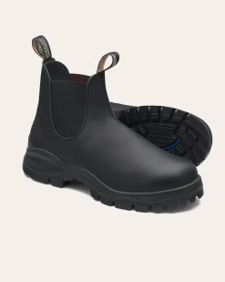 Boots neri modello 2240 in pelle liscia con suola alta in gomma