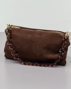 Borsa a busta in suede marrone con tracolla a catena