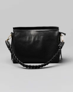 Borsa a busta nera in pelle martellata con spallaccio intrecciato e tracolla più lunga removibile