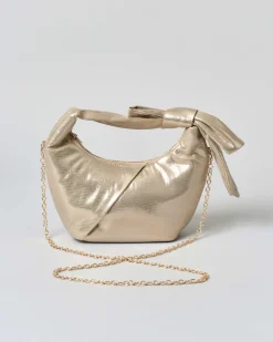 Borsa a mano Anna Cecere in similpelle effetto laminato color oro con motivo a nodo