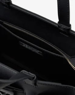 Borsa a mano in similpelle nera con maxi fibbia a specchio tono su tono con scritta logo