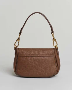 Borsa a spalla Visonà color noce misura piccola in pelle martellata con patta di chiusura e impunture a contrasto