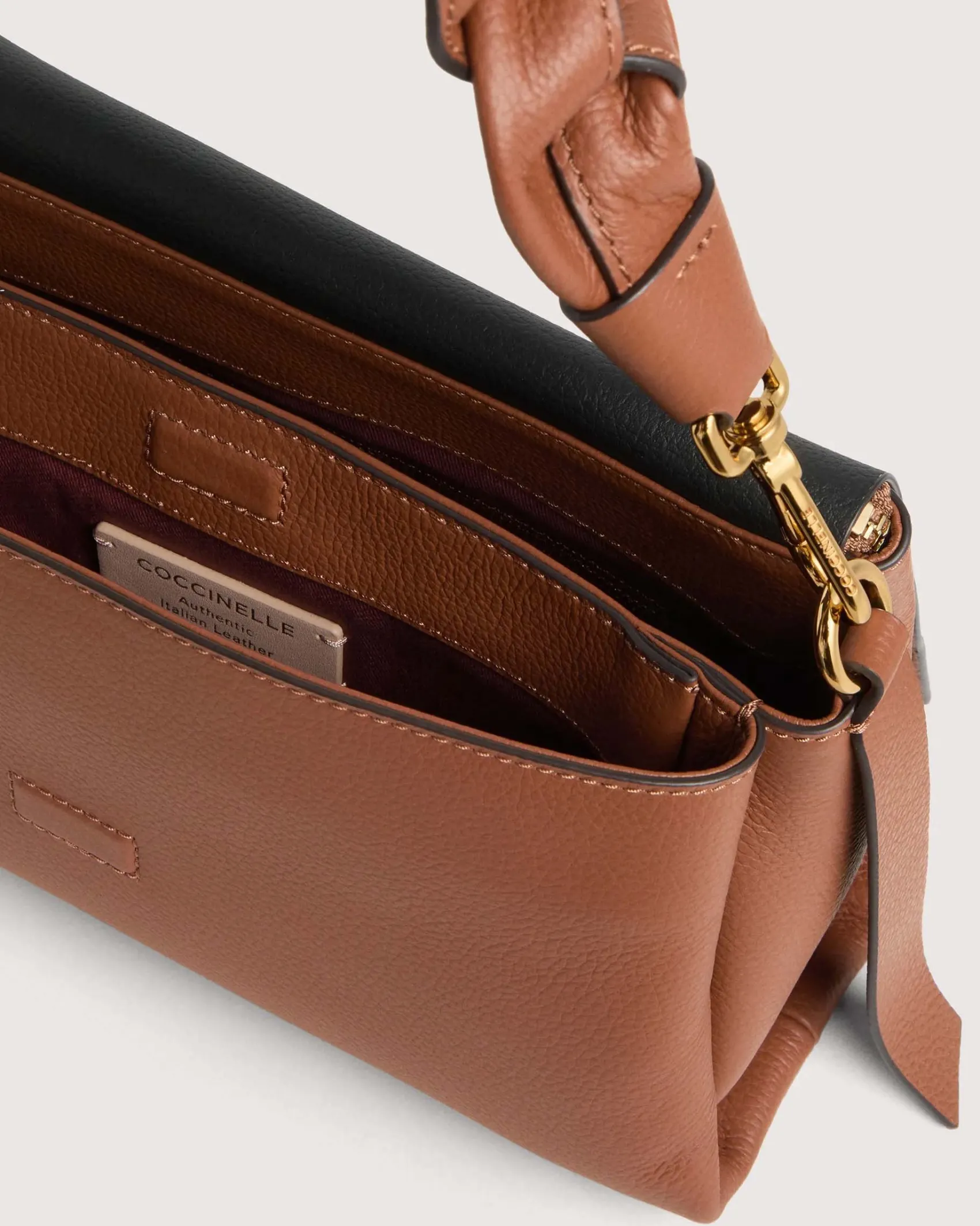 Borsa color cognac Boheme Grana Double Small con patta e manico intrecciato