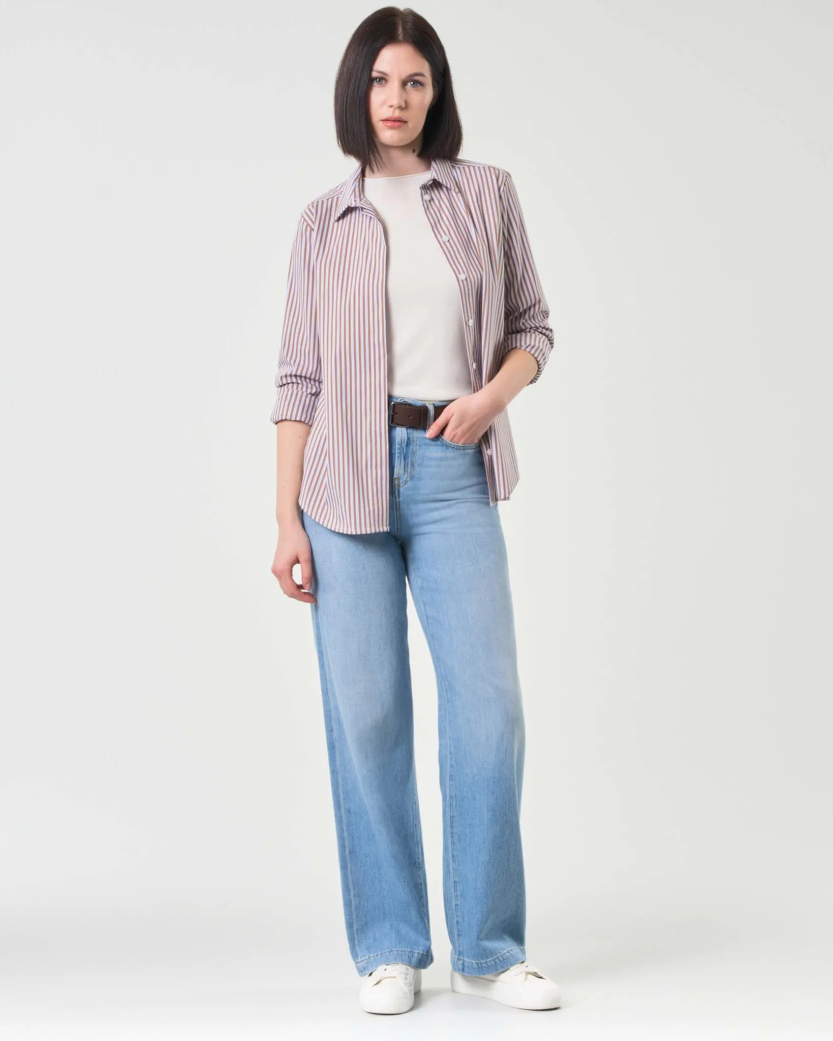 Camicia azzurra in cotone stretch a righe marroni