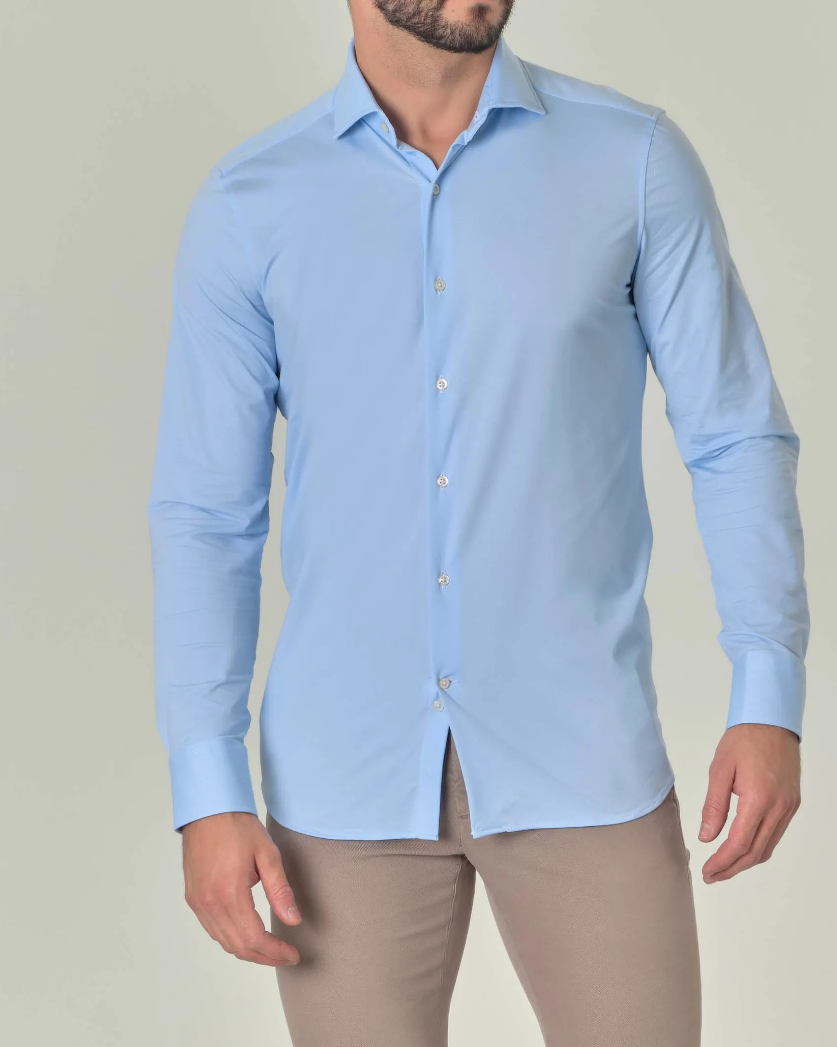 Camicia azzurra Pellizzari in tessuto tecnico diagonale con collo alla francese
