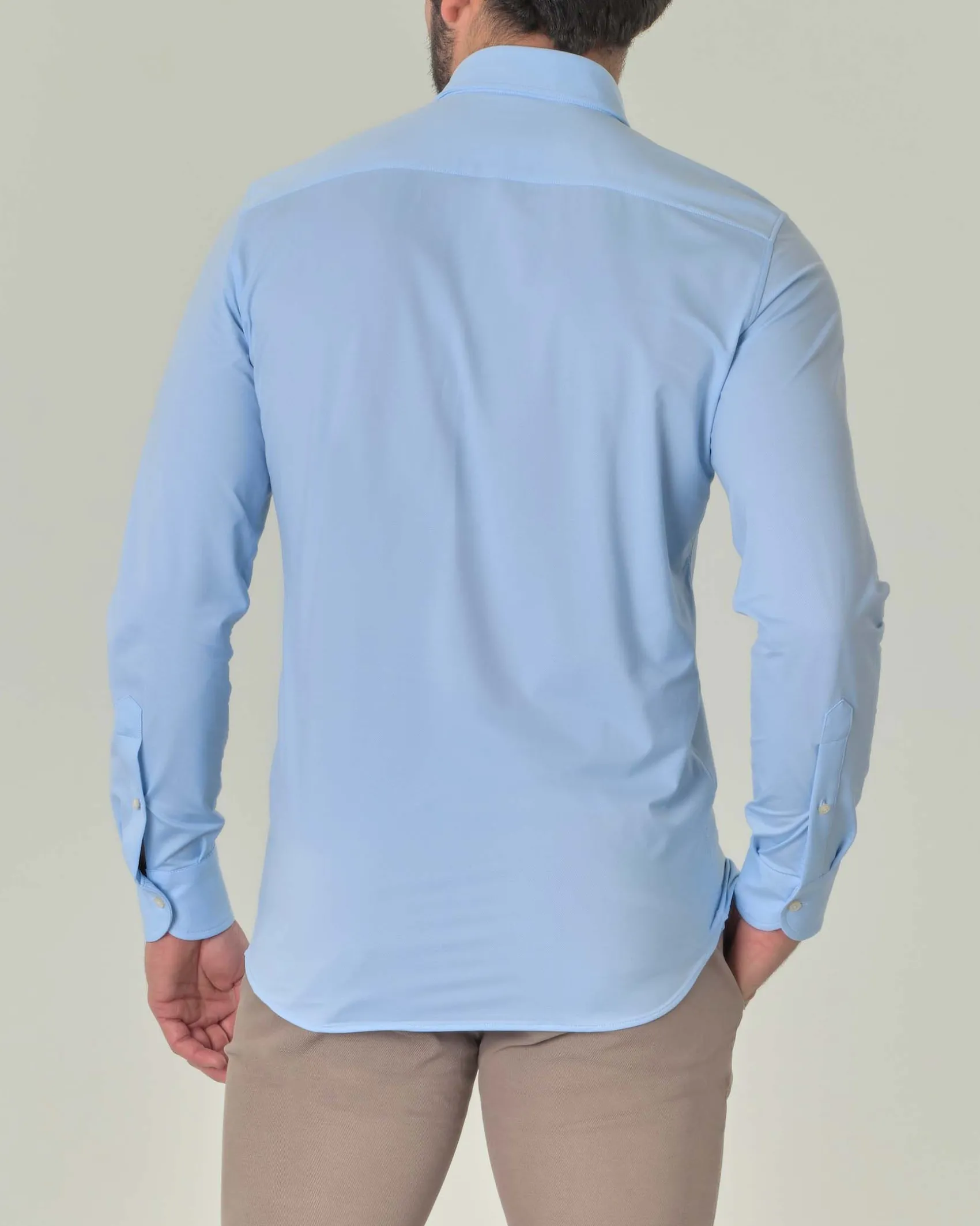 Camicia azzurra Pellizzari in tessuto tecnico diagonale con collo alla francese