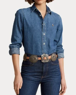 Camicia blu in denim di cotone con logo ricamato a contrasto sul petto