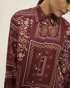 Camicia bordeaux Emme Marella in raso di viscosa a stampa foulard con bottone gioiello