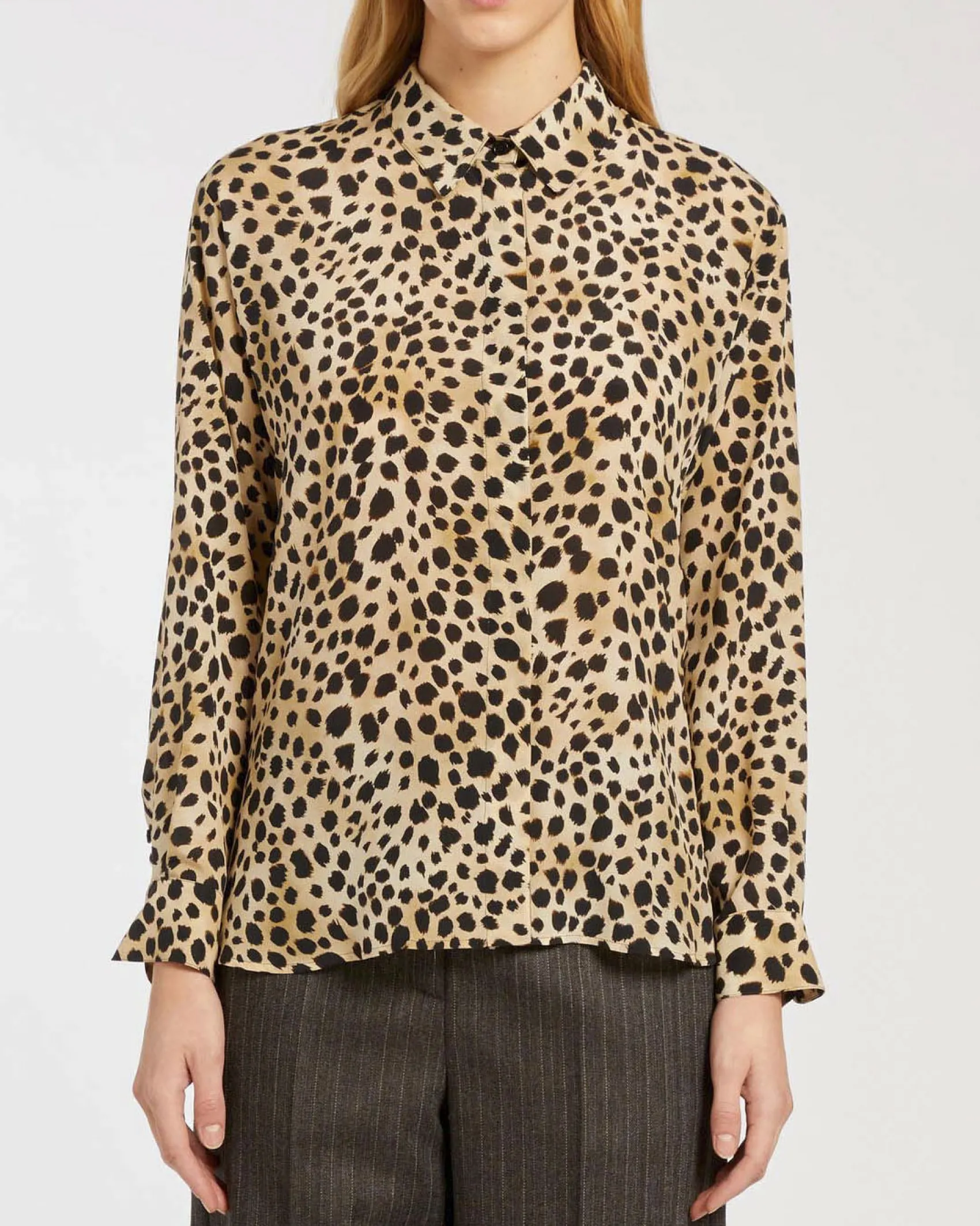Camicia Marella in crêpe de Chine di pura a stampa animalier