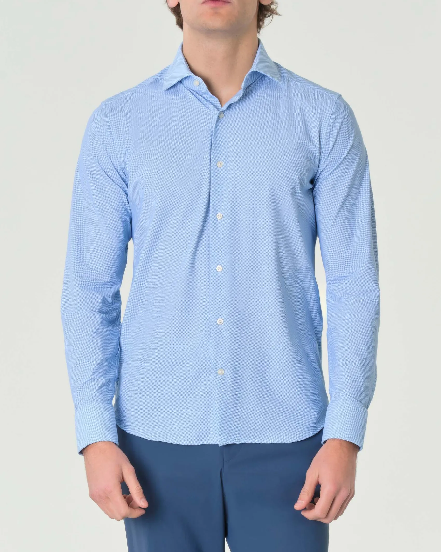 Camicia Pellizzari bianca e azzurra slim-fit in tessuto tecnico con micro-fantasia a nido d'ape