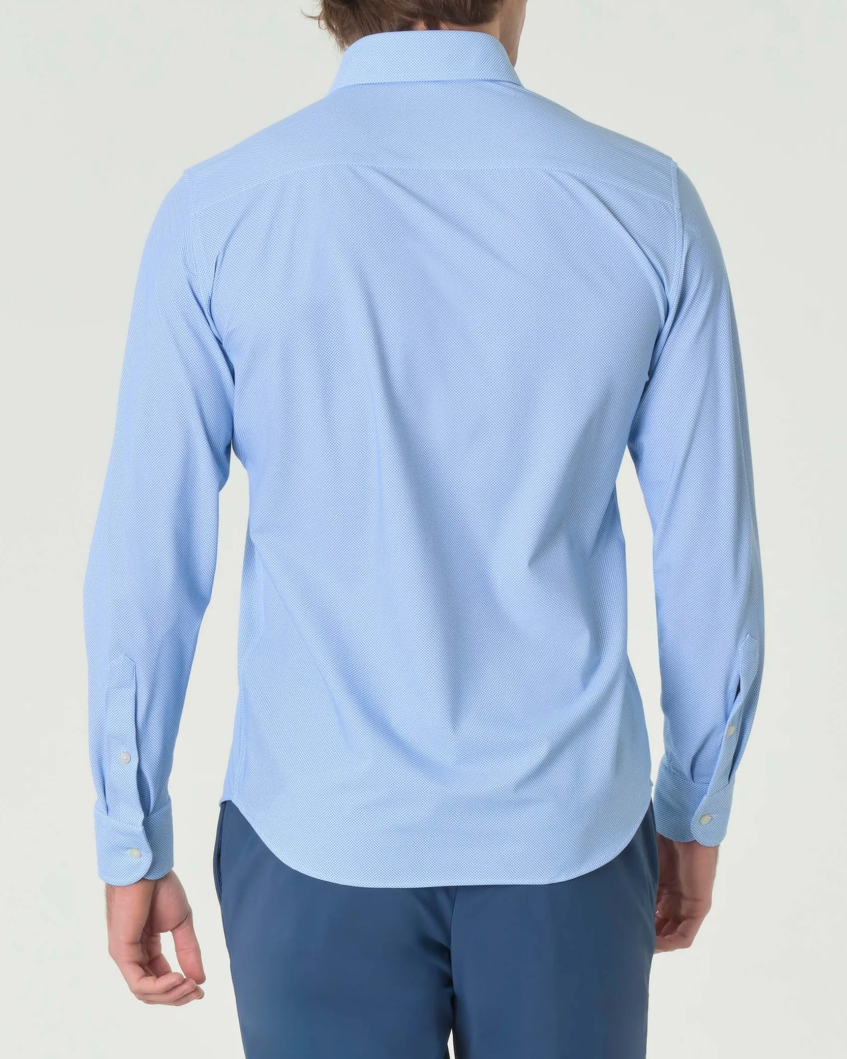 Camicia Pellizzari bianca e azzurra slim-fit in tessuto tecnico con micro-fantasia a nido d'ape