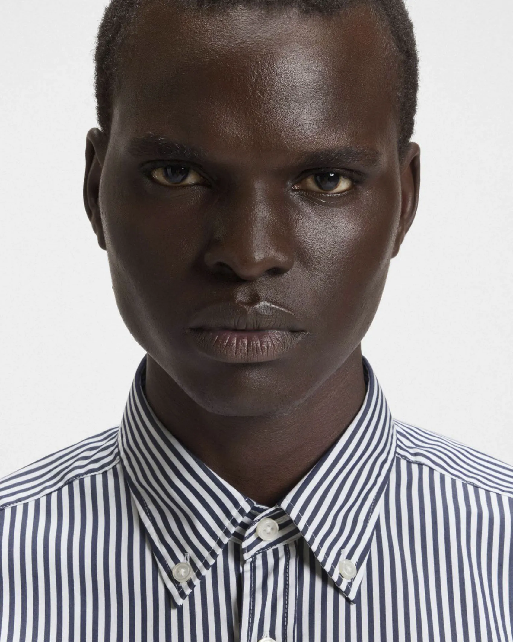Camicia Roan Boss a righe bianche e blu in cotone stretch con colletto button-down