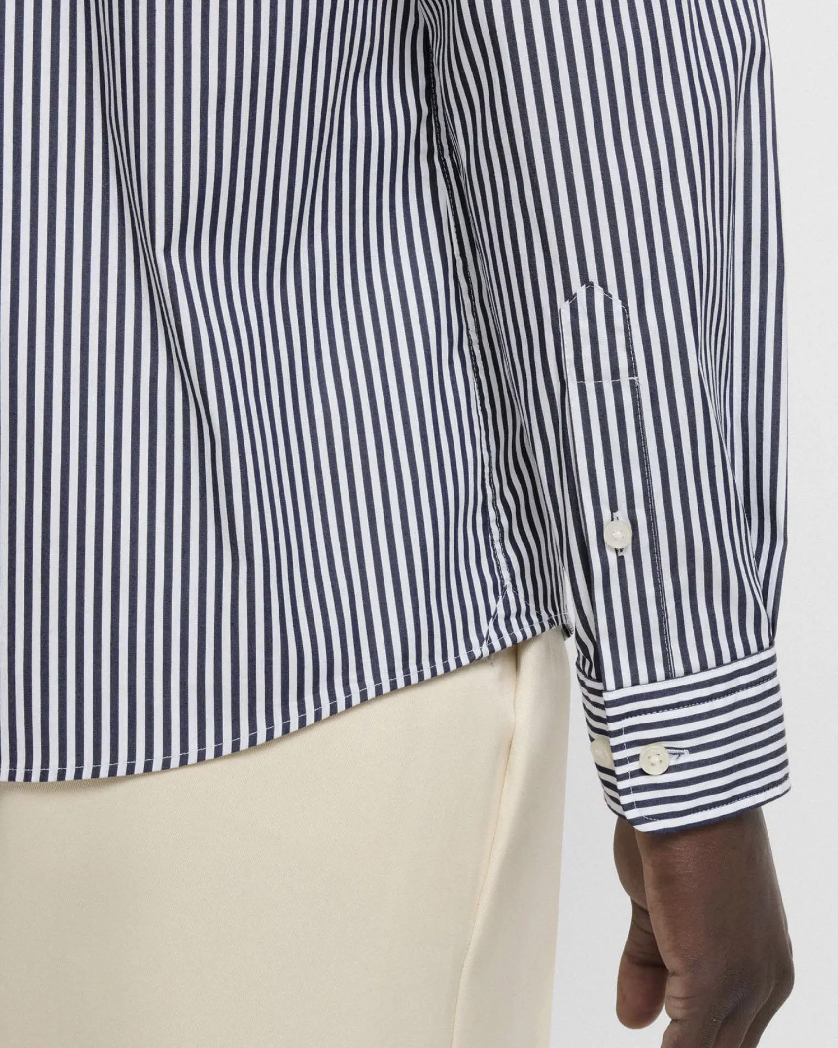 Camicia Roan Boss a righe bianche e blu in cotone stretch con colletto button-down