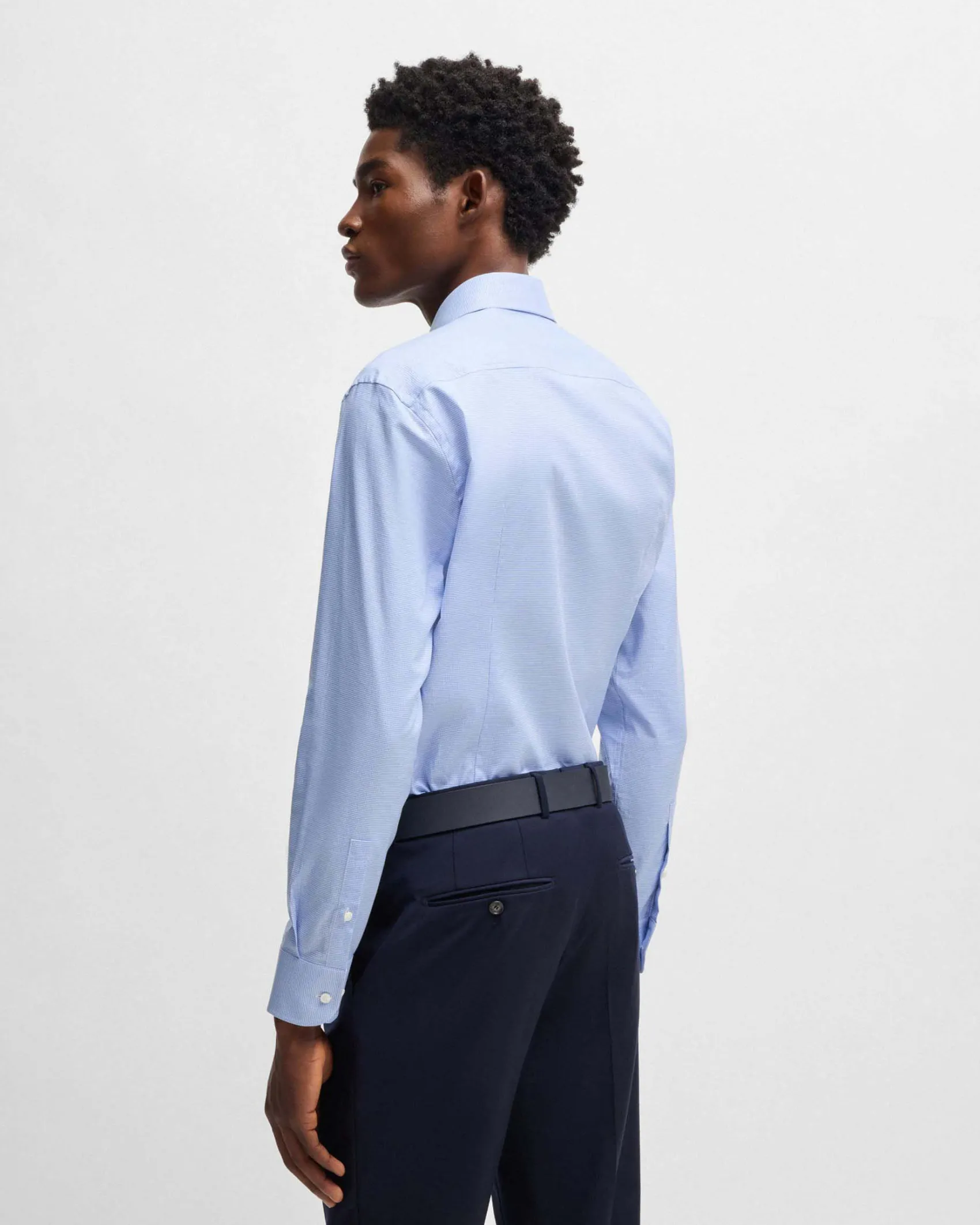Camicia Spread Boss azzurra in cotone stretch micro pied de poule con colletto aperto alla francese