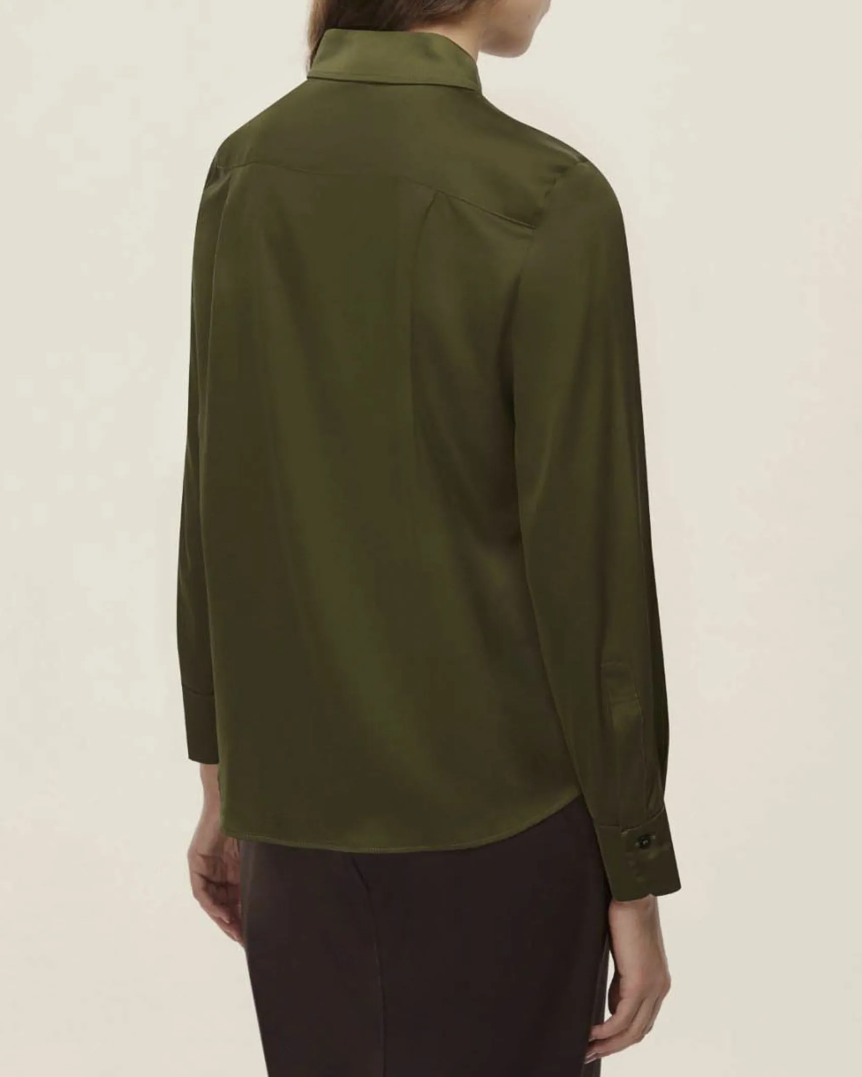 Camicia verde Emme Marella in raso stretch con colletto classico
