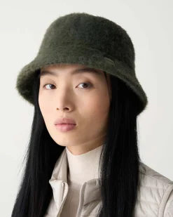 Cappello alla pescatora verde militare Colmar Originals in tessuto teddy con patch logo in gomma