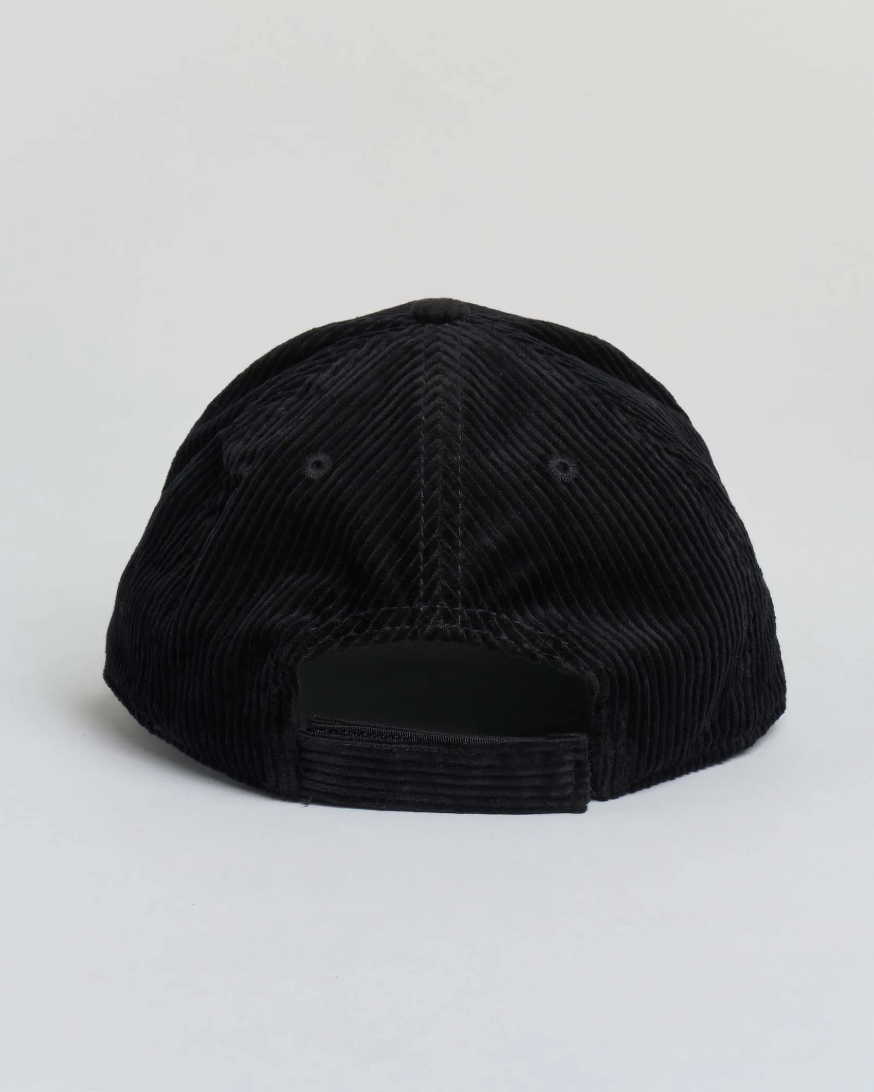 Cappello nero MC2 Saint Barth in velluto a coste con scritta logo ricamata a contrasto di colore