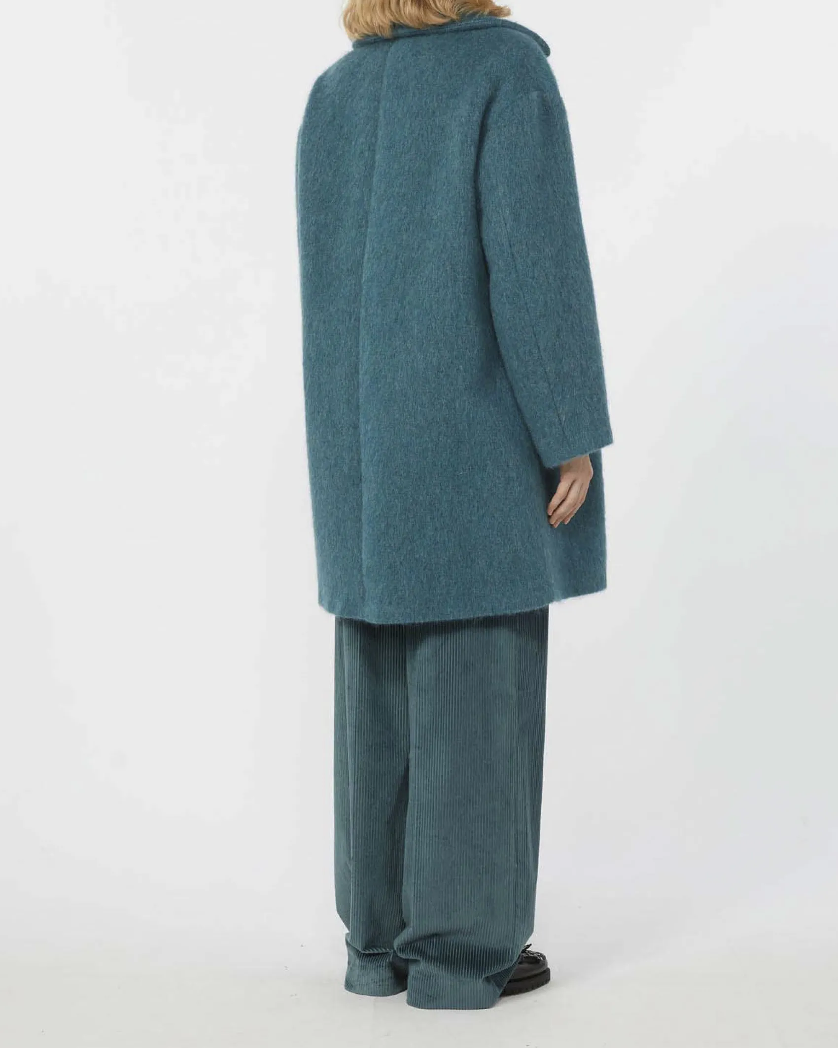Cappotto color ottanio oversize Weekend Max Mara in alpaca e mohair con scollo a rever ampio