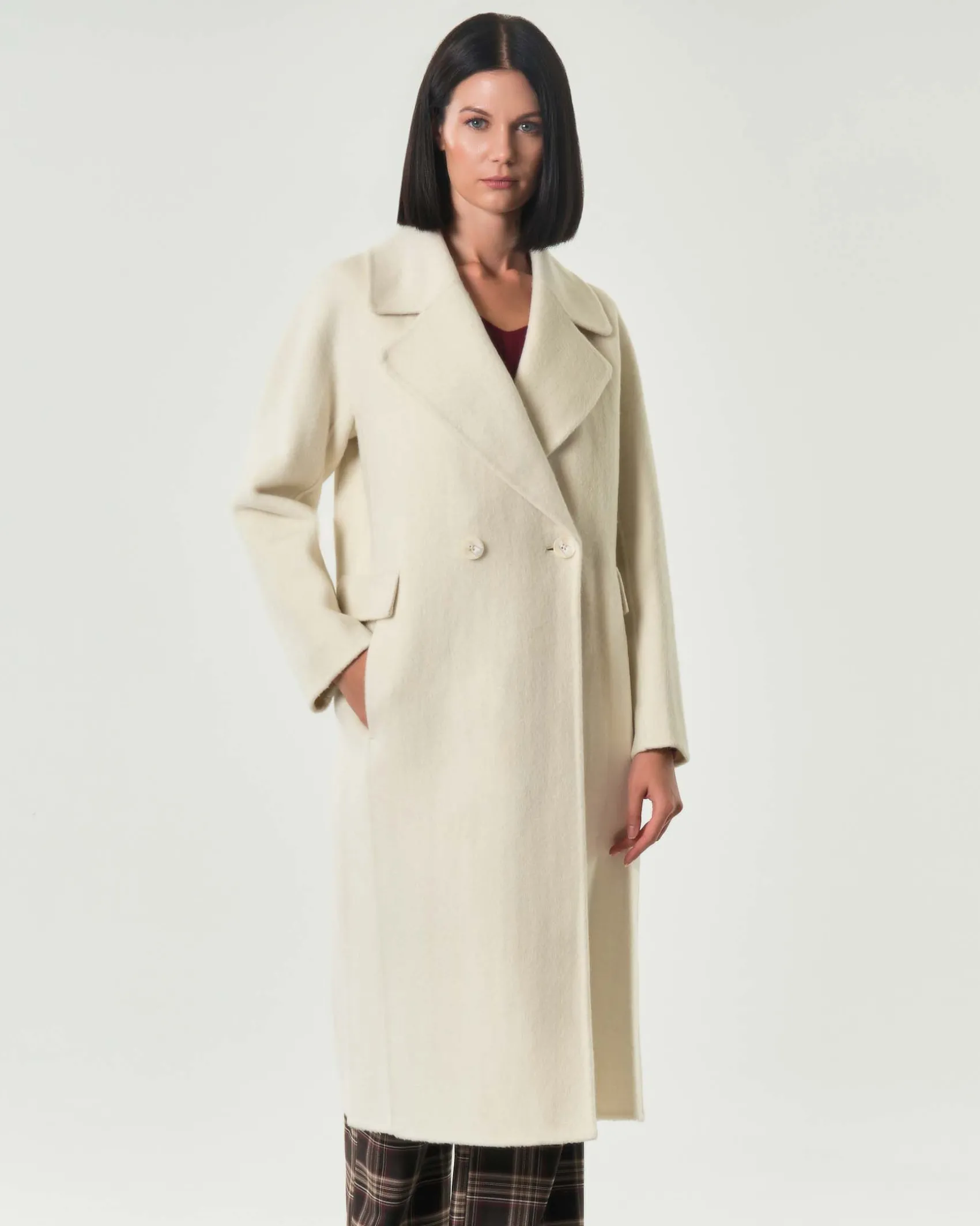 Cappotto color panna Hlo! doppiopetto in double di misto lana con scollo a rever