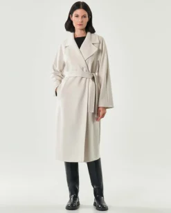 Cappotto doppiopetto color gesso Emme Marella in panno soft di viscosa con cintura in vita